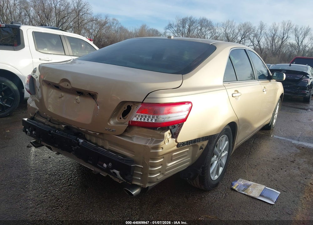 2011 TOYOTA CAMRY XLE V6 VIN: 4T1BK3EK1BU622984