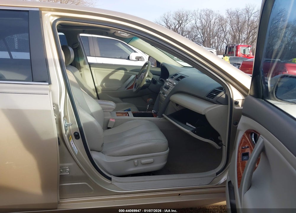 2011 TOYOTA CAMRY XLE V6 VIN: 4T1BK3EK1BU622984