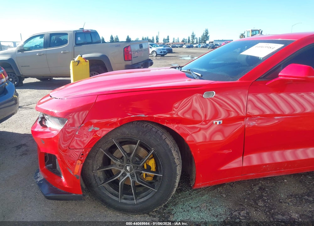 2017 CHEVROLET CAMARO 1LT VIN: 1G1FB1RX2H0140436