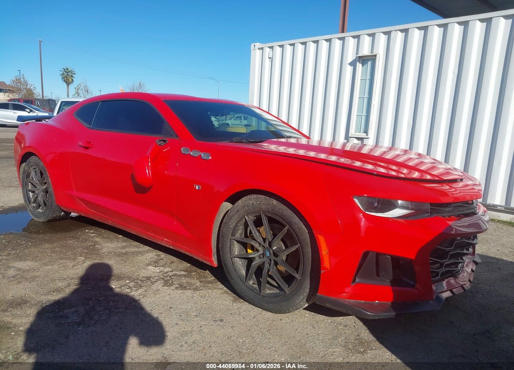 2017 CHEVROLET CAMARO 1LT VIN: 1G1FB1RX2H0140436