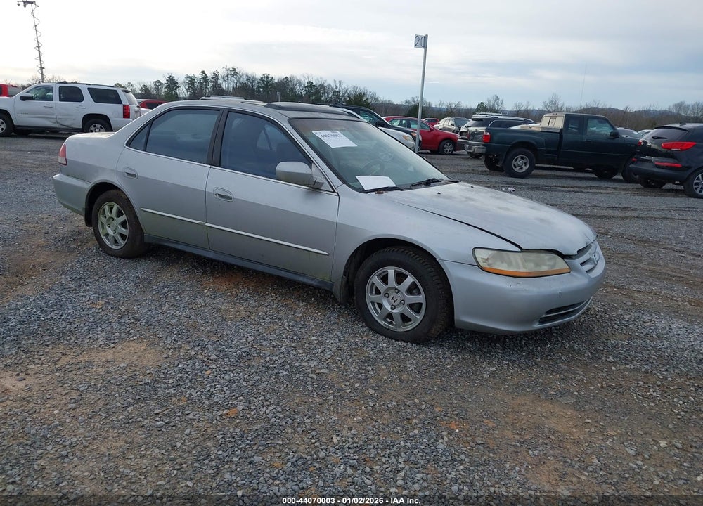 2002 HONDA ACCORD 2.3 SE VIN: JHMCG56732C018826