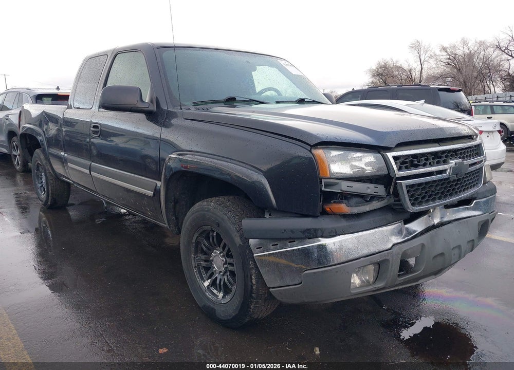 2004 CHEVROLET SILVERADO K1500 VIN: 1GCEK19T44E162077