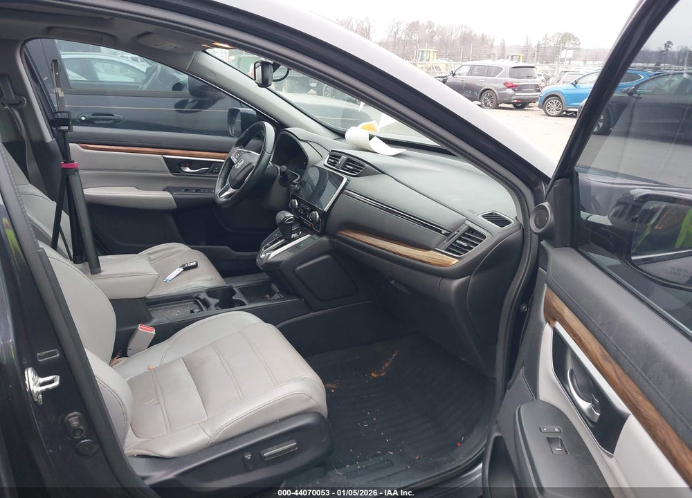 2017 HONDA CR-V VIN: 2HKRW2H86HH665799