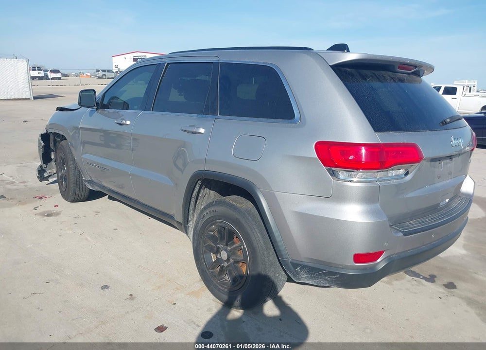 2018 JEEP GRAND CHEROKEE LAREDO 4X4 VIN: 1C4RJFAG8JC180394