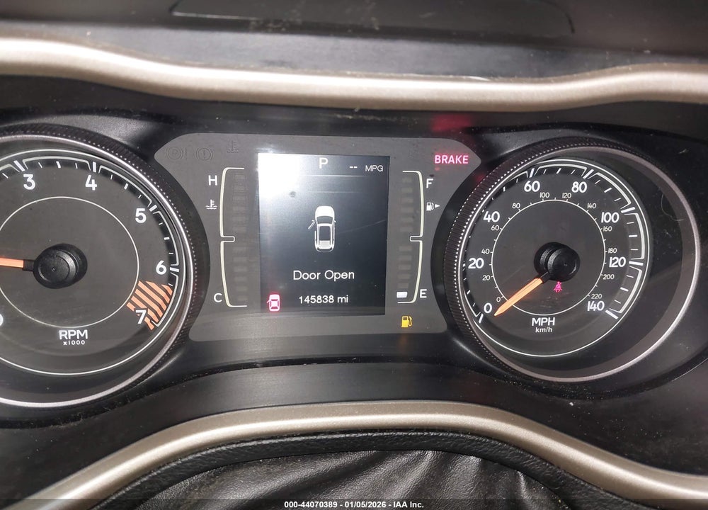 2015 JEEP CHEROKEE LATITUDE VIN: 1C4PJMCB6FW714947