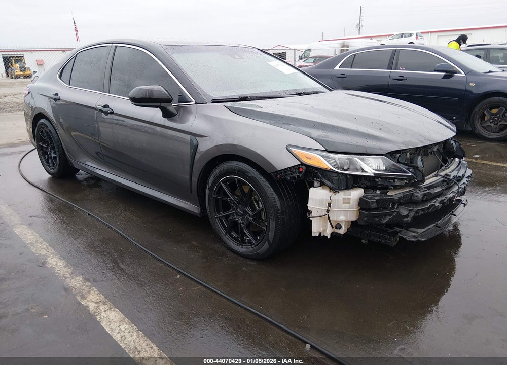 2020 TOYOTA CAMRY LE VIN: 4T1C11AK1LU971808