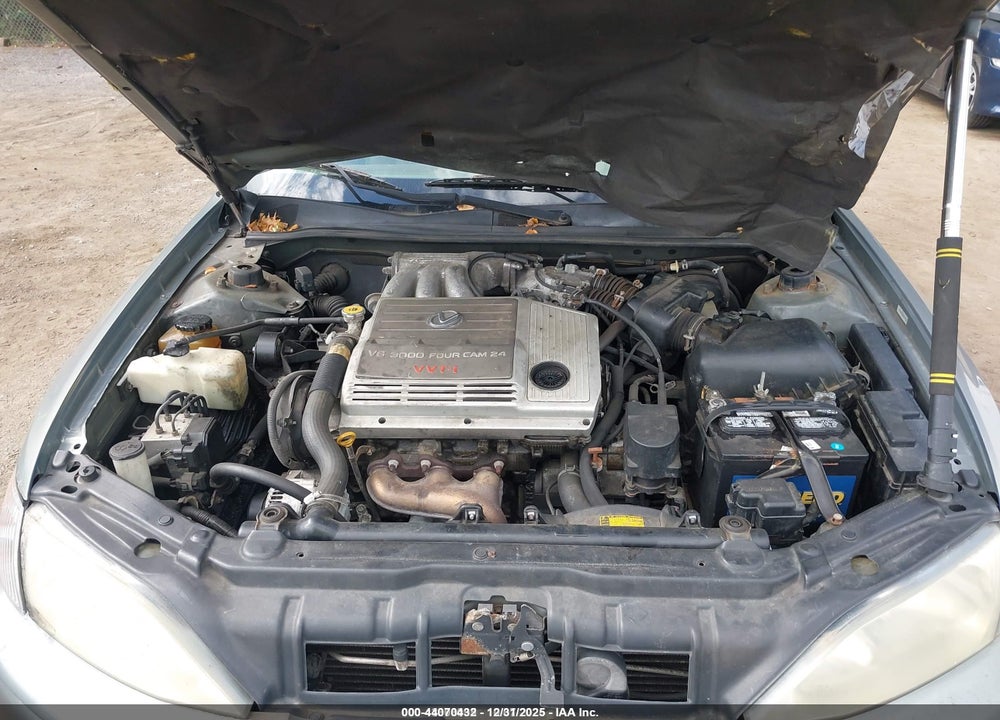 2000 LEXUS ES 300 VIN: JT8BF28G3Y0288787