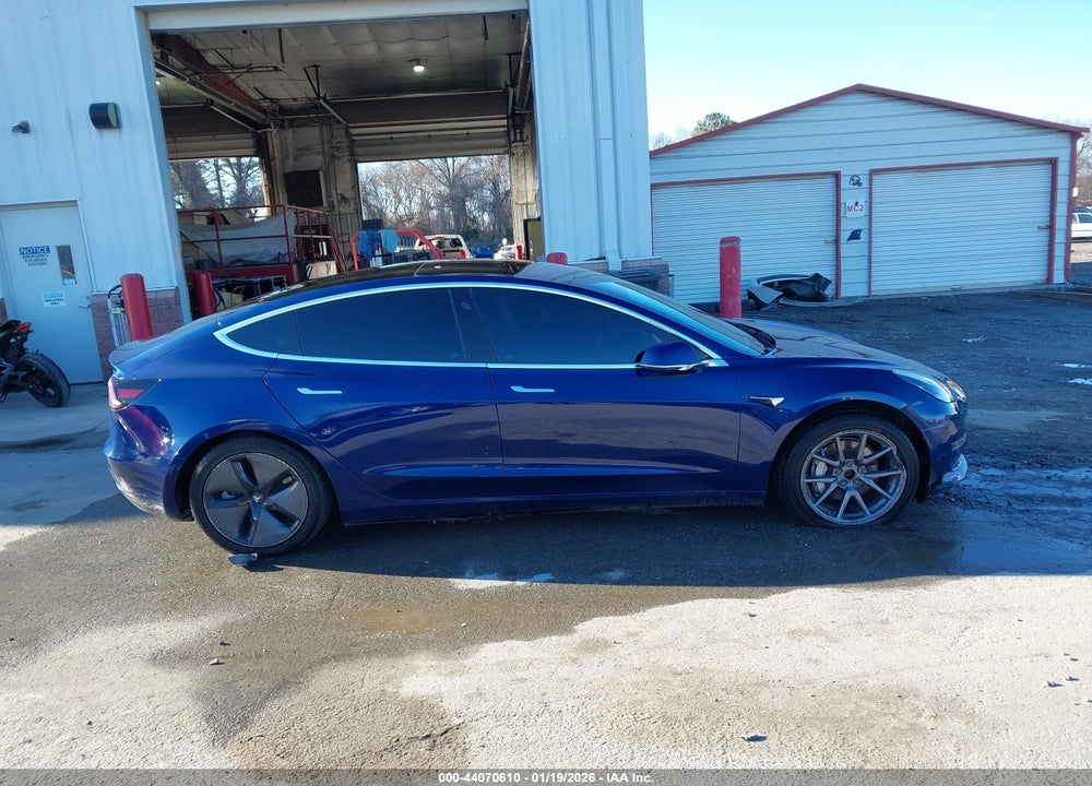2018 TESLA MODEL 3 LONG RANGE/PERFORMANCE VIN: 5YJ3E1EB3JF090276