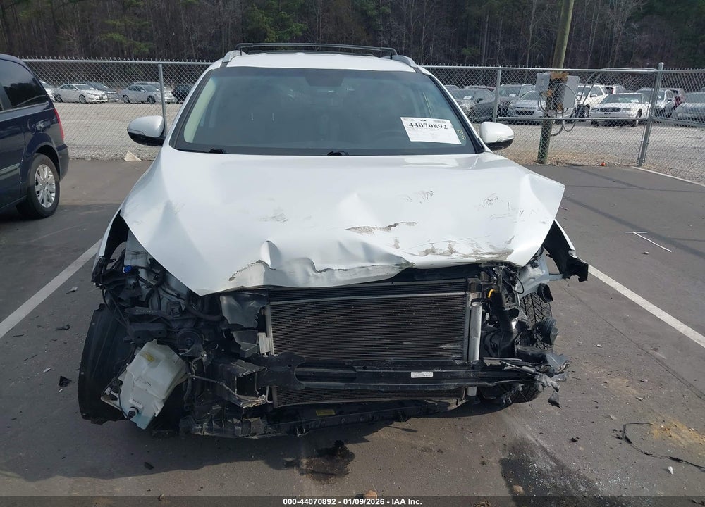 2018 KIA SORENTO 2.4L LX VIN: 5XYPG4A30JG357586