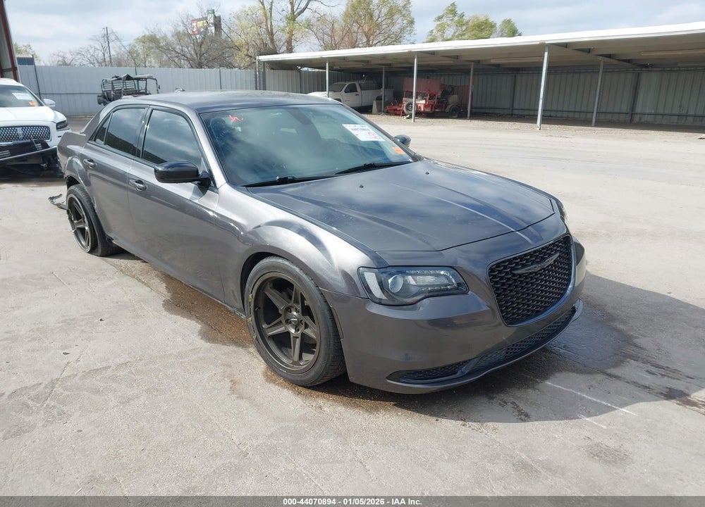 2021 CHRYSLER 300 TOURING VIN: 2C3CCAAG6MH580186