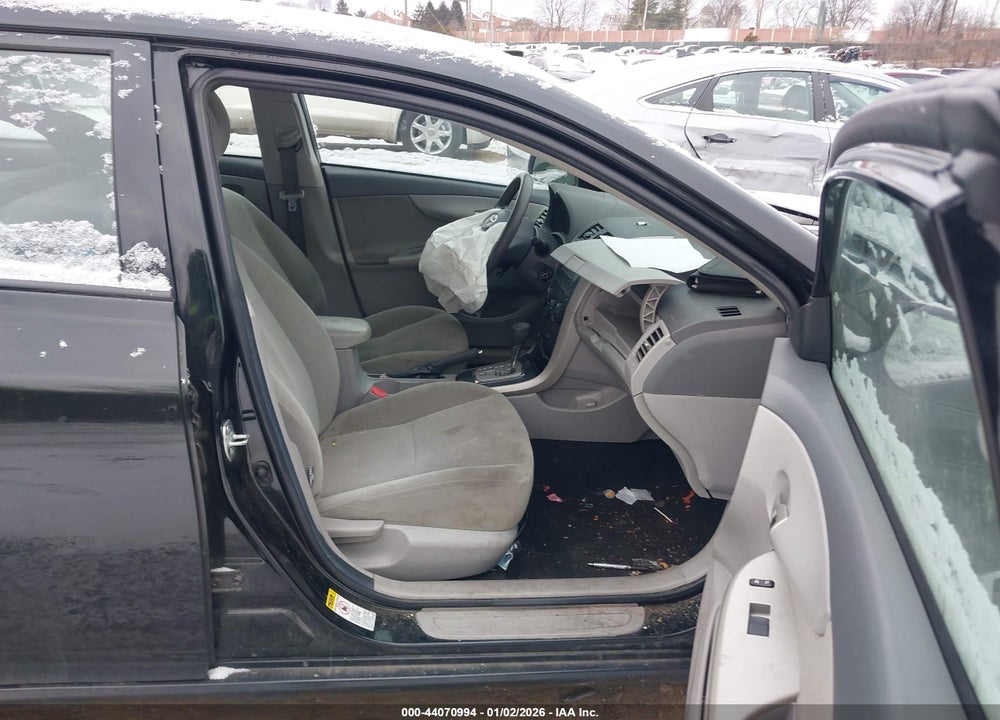 2010 TOYOTA COROLLA LE VIN: 2T1BU4EE8AC532578