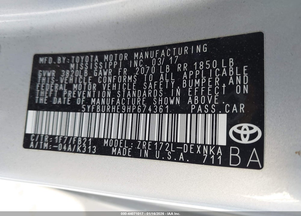 2017 TOYOTA COROLLA LE VIN: 5YFBURHE9HP674361