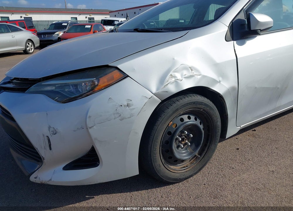 2017 TOYOTA COROLLA LE VIN: 5YFBURHE9HP674361