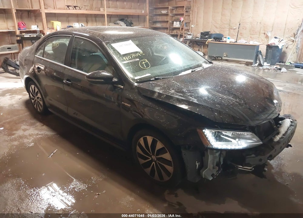 2015 VOLKSWAGEN JETTA HYBRID SEL PREMIUM VIN: 3VW637AJ2FM406379