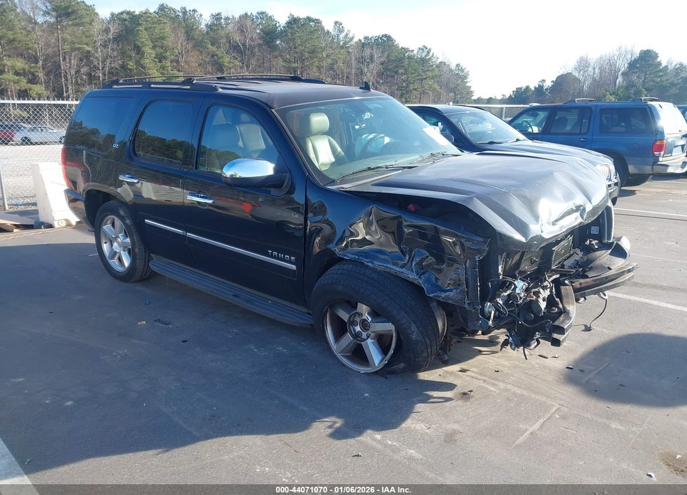 2011 CHEVROLET TAHOE LTZ VIN: 1GNSKCE03BR229033