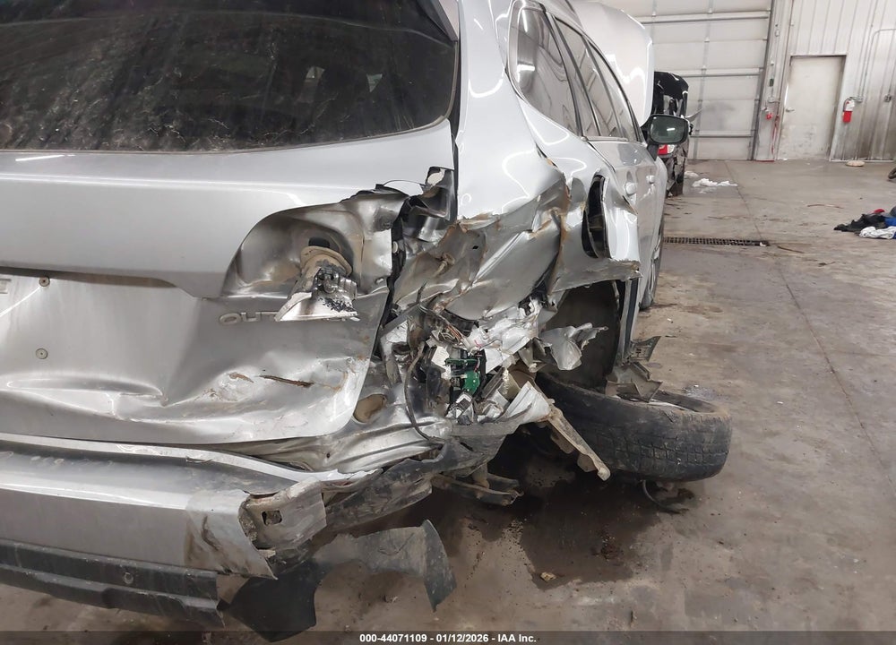 2019 SUBARU OUTBACK 2.5I LIMITED VIN: 4S4BSANC7K3371536