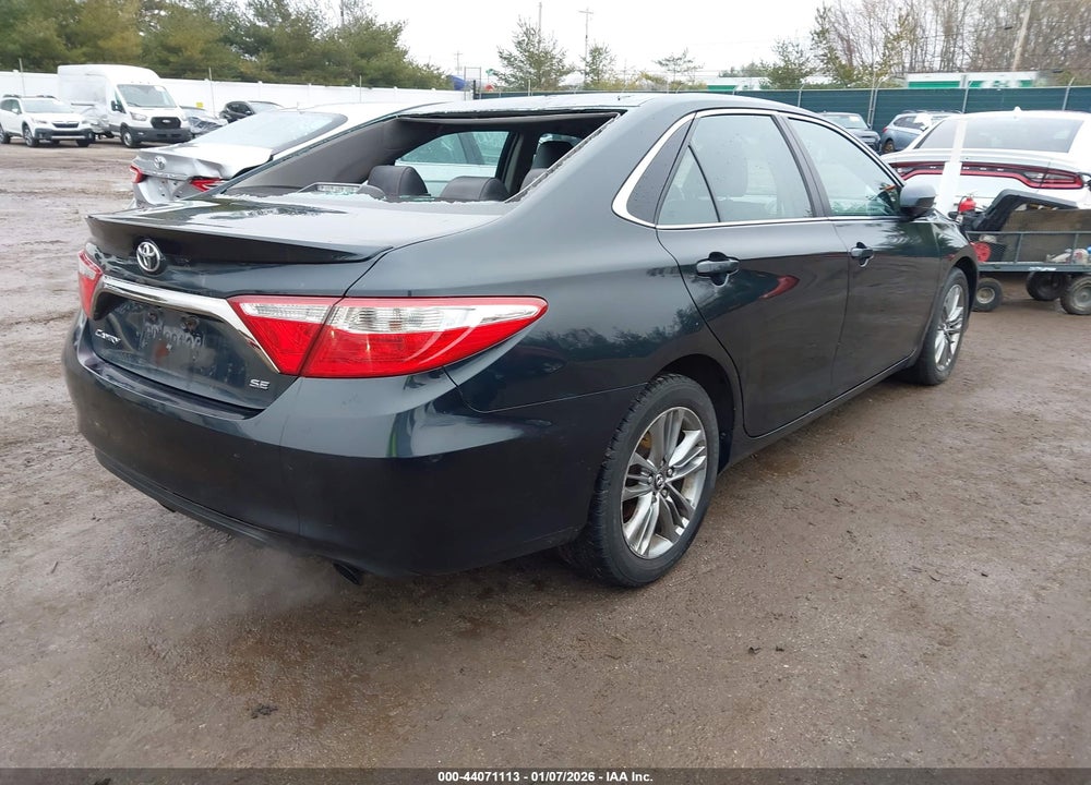2017 TOYOTA CAMRY SE VIN: 4T1BF1FK5HU292704
