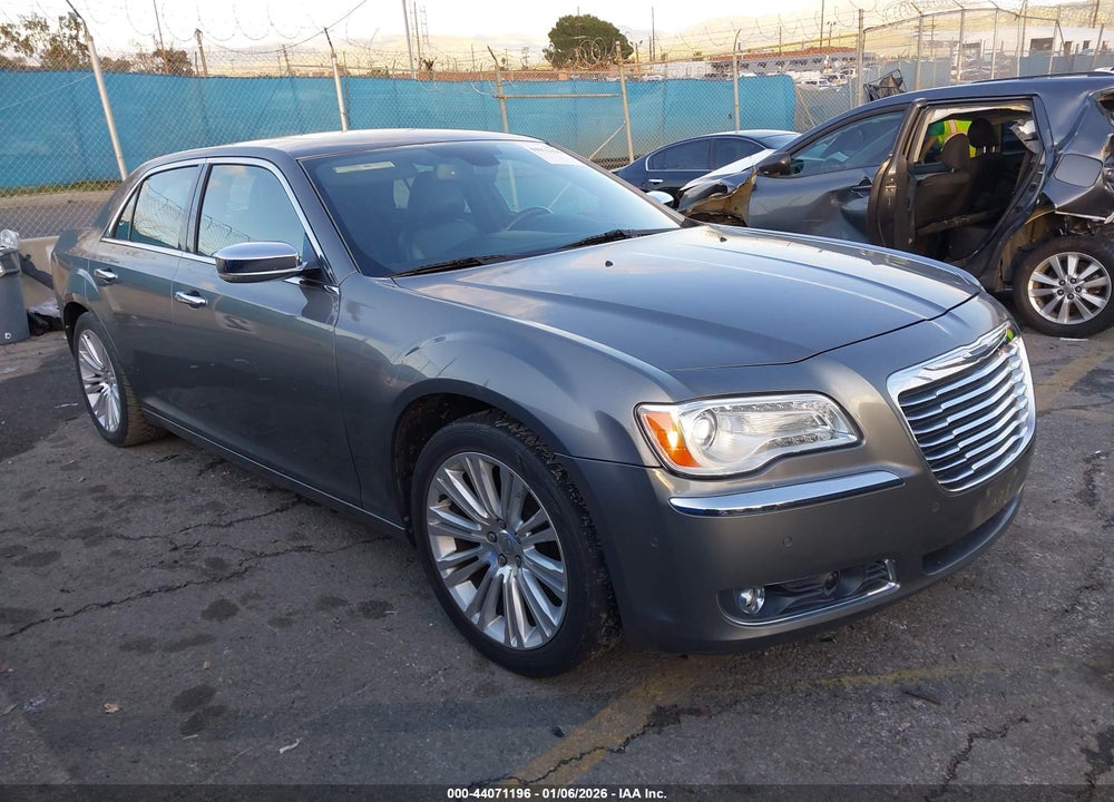 2011 CHRYSLER 300C VIN: 2C3CA6CT8BH580863
