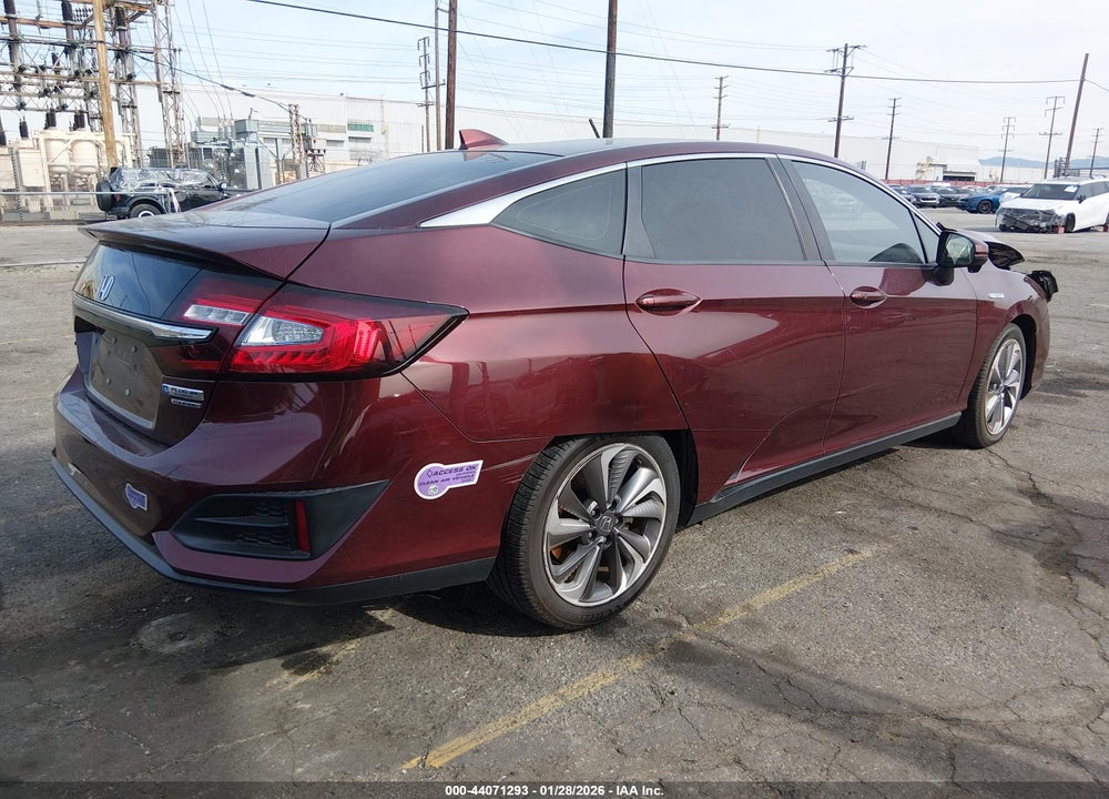 2018 HONDA CLARITY PLUG-IN HYBRID TOURING VIN: JHMZC5F31JC015151