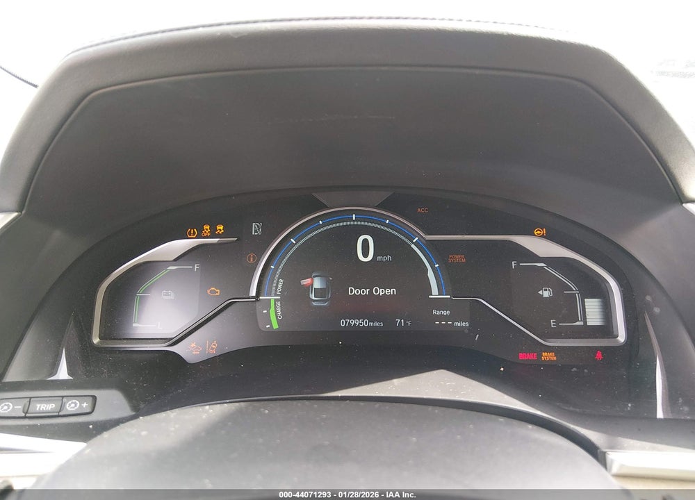 2018 HONDA CLARITY PLUG-IN HYBRID TOURING VIN: JHMZC5F31JC015151