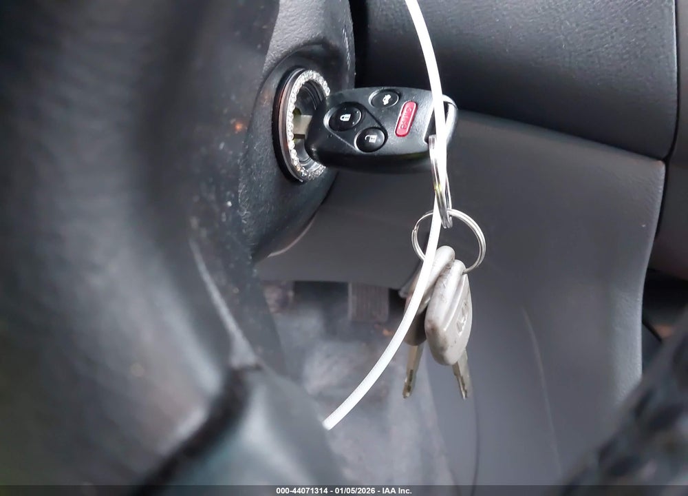 2004 HONDA ACCORD 3.0 EX VIN: 1HGCM665X4A032432
