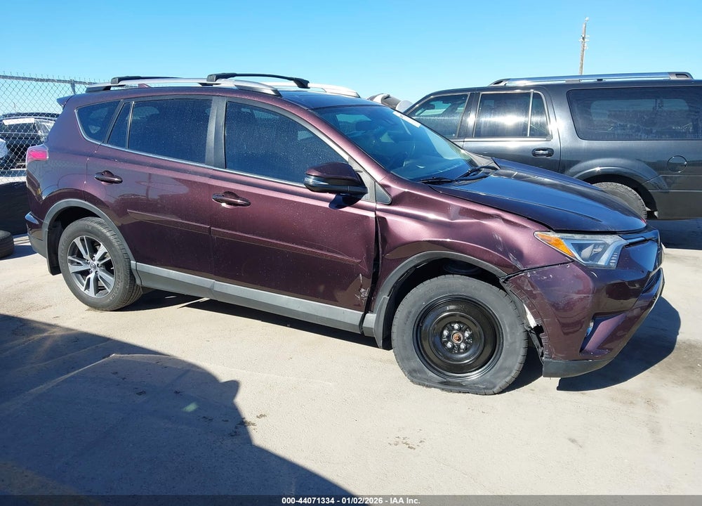 2018 TOYOTA RAV4 XLE VIN: 2T3WFREV8JW435850