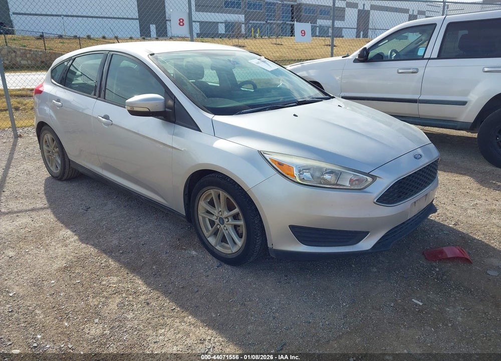 2017 FORD FOCUS SE VIN: 1FADP3K22HL303360