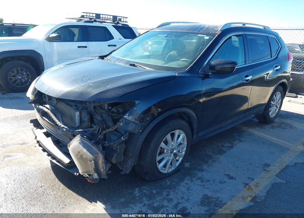 2017 NISSAN ROGUE SV VIN: 5N1AT2MT0HC746529