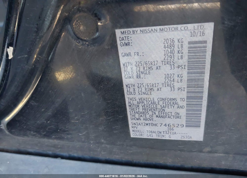 2017 NISSAN ROGUE SV VIN: 5N1AT2MT0HC746529