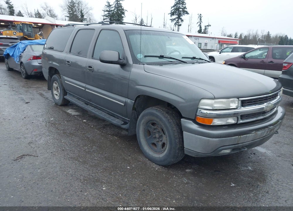 2002 CHEVROLET SUBURBAN 1500 LT VIN: 3GNFK16Z32G145183