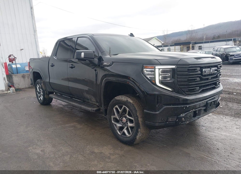 2024 GMC SIERRA 1500 4WD  SHORT BOX SLT VIN: 3GTUUDED9RG275190
