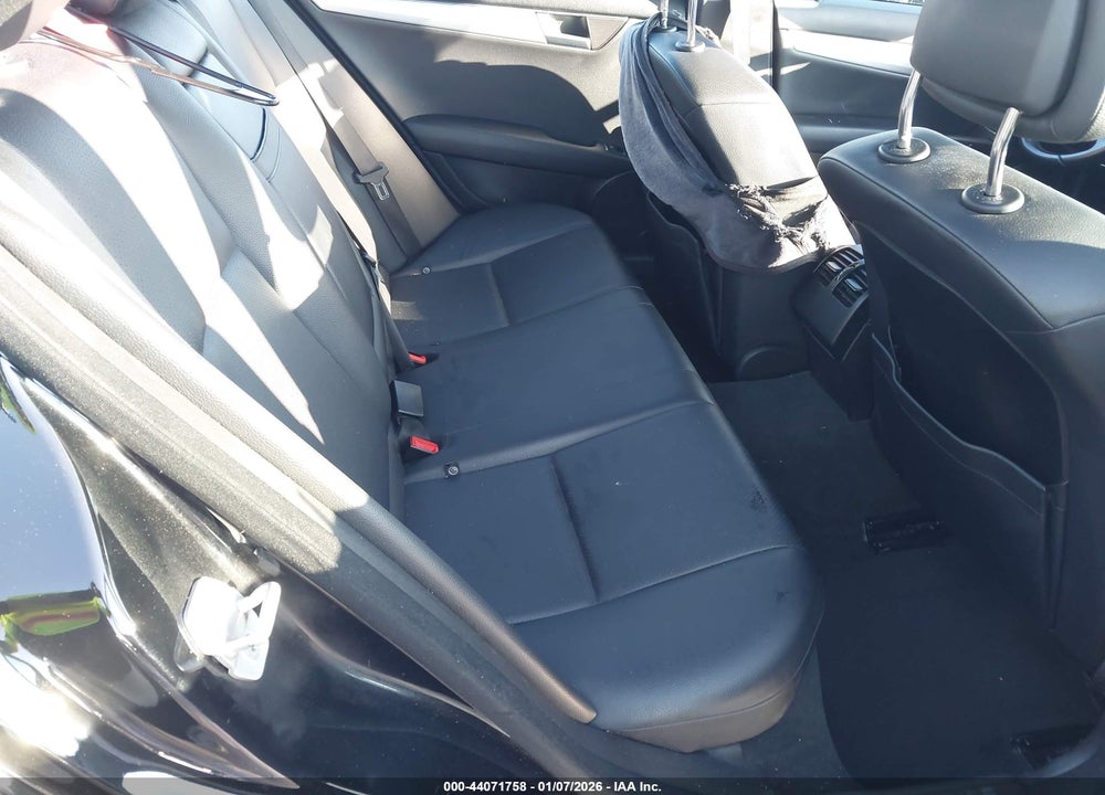 2014 MERCEDES-BENZ C 300 SPORT 4MATIC VIN: WDDGF8AB9EG230894