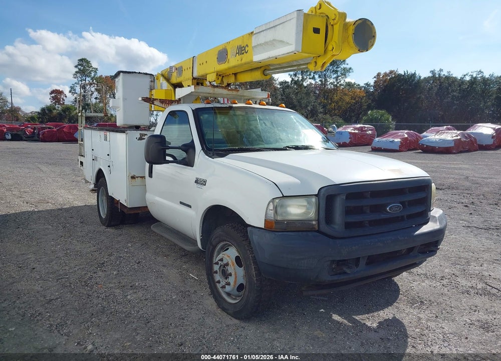 2002 FORD F-550 XL/XLT VIN: 1FDAF57F12EC49290