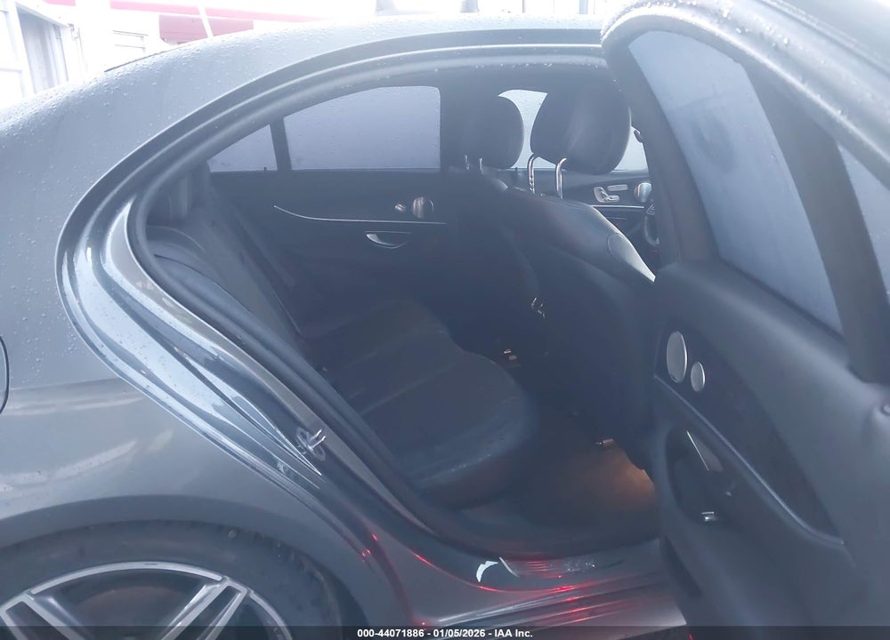 2019 MERCEDES-BENZ E 300 VIN: WDDZF4JB6KA603471
