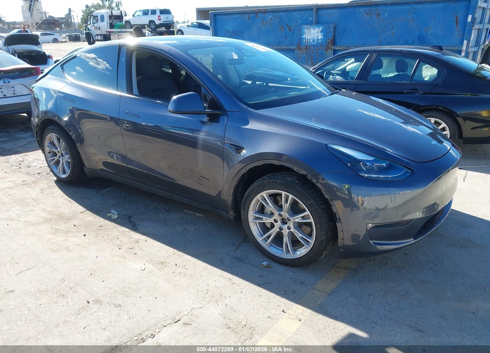 2023 TESLA MODEL Y AWD/LONG RANGE DUAL MOTOR ALL-WHEEL DRIVE VIN: 7SAYGDEE3PF865229