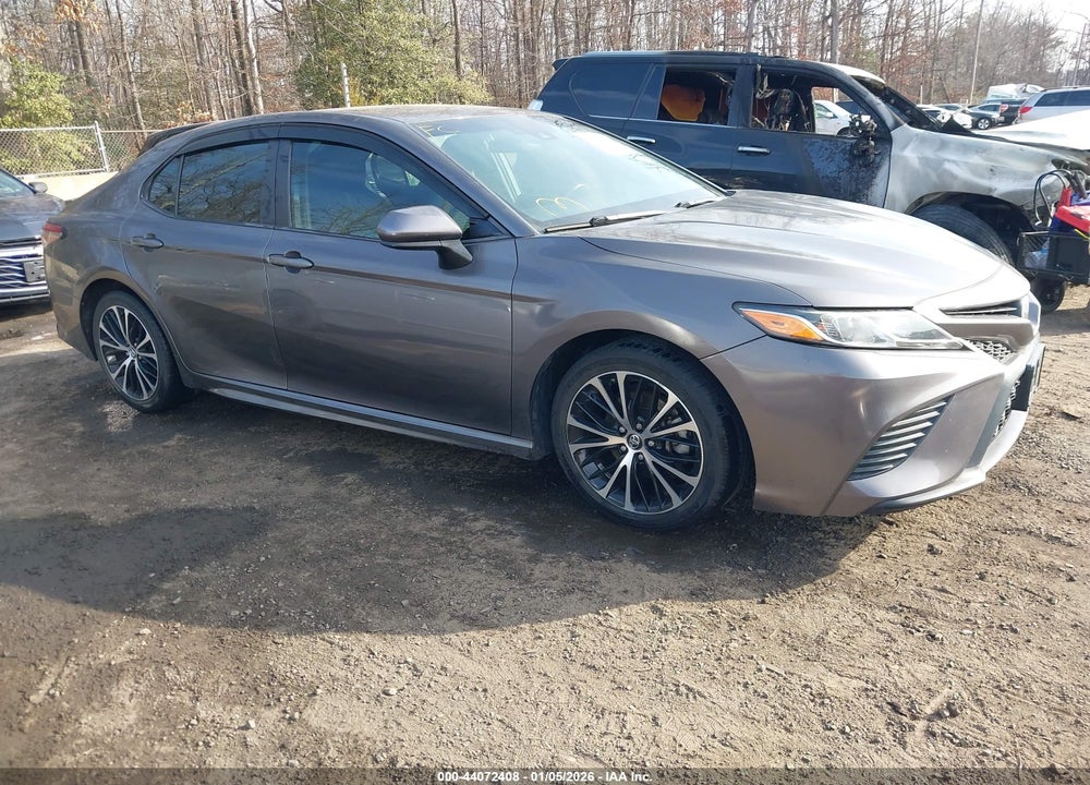 2018 TOYOTA CAMRY SE VIN: 4T1B11HK7JU035478