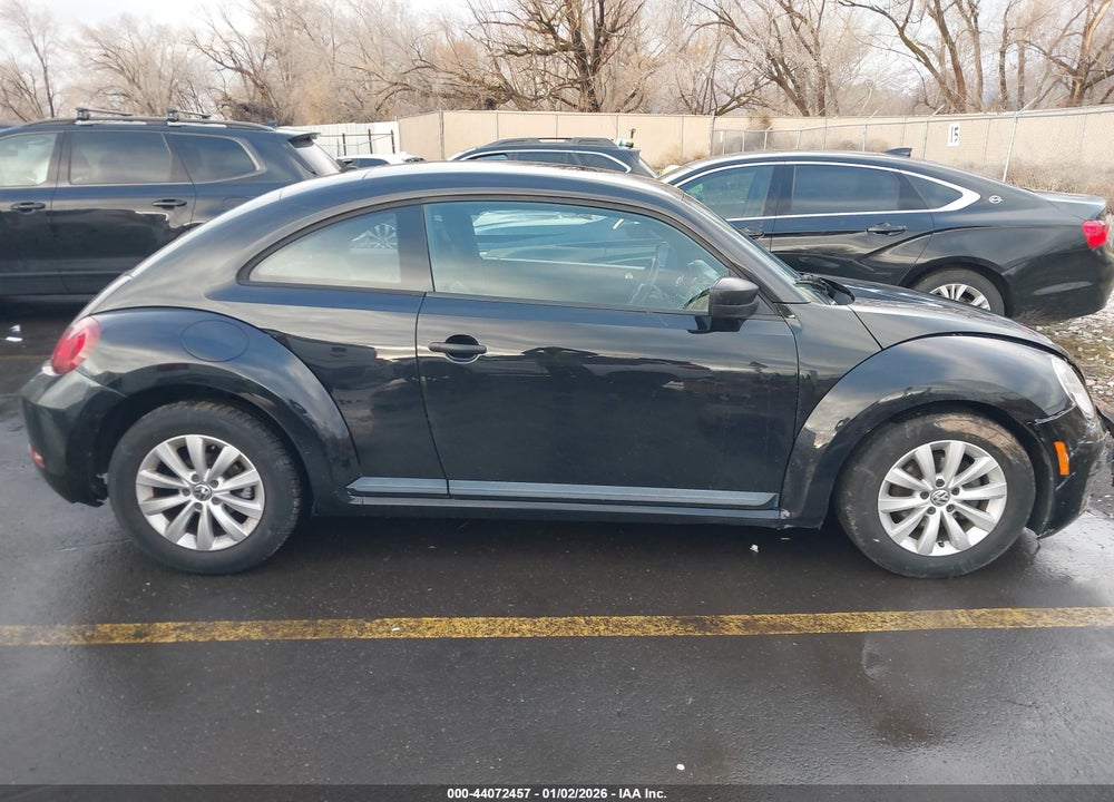 2017 VOLKSWAGEN BEETLE #PINKBEETLE/1.8T CLASSIC/1.8T S VIN: 3VWF17AT9HM621137