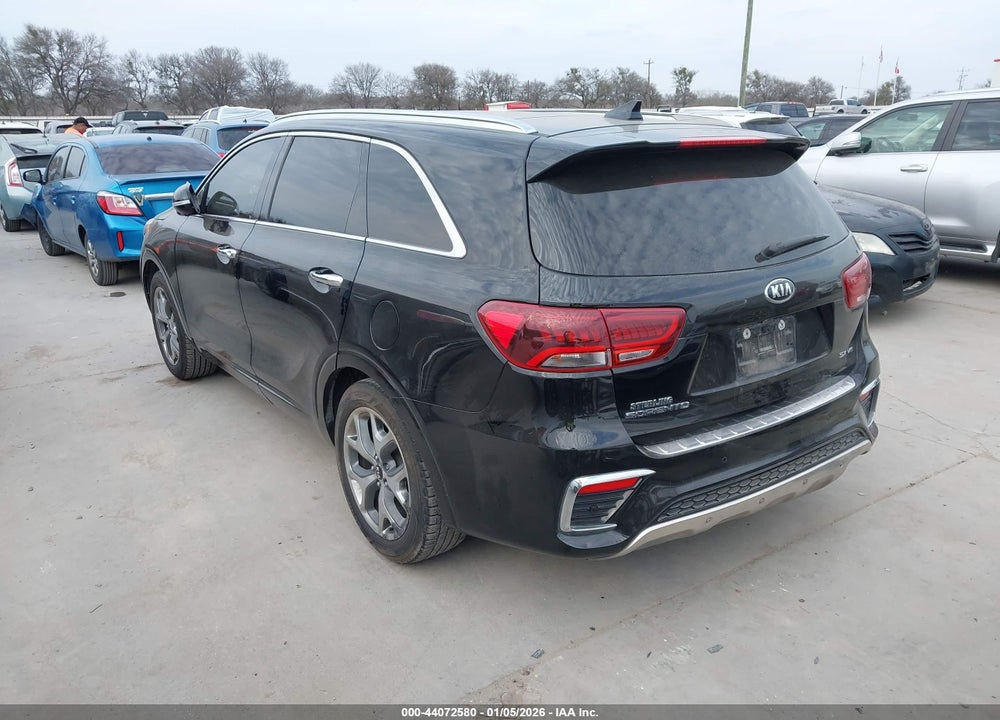 2019 KIA SORENTO 3.3L SX VIN: 5XYPK4A57KG444113
