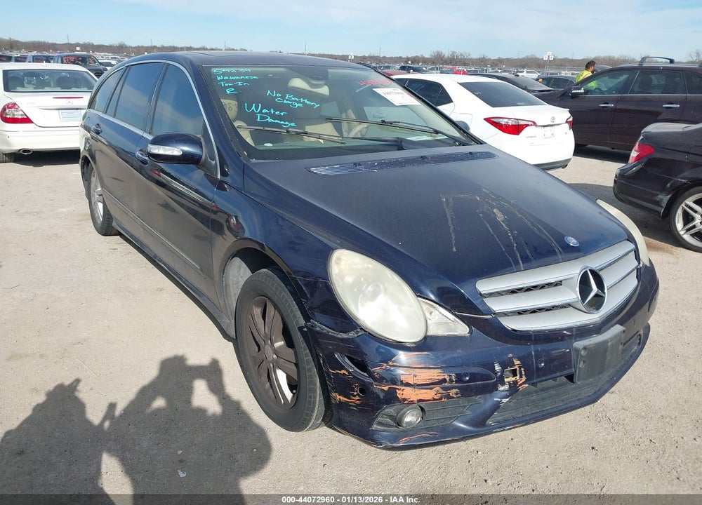 2008 MERCEDES-BENZ R 350 VIN: 4JGCB56E28A069832