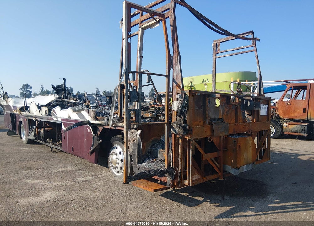 2001 ROADMASTER RAIL DYANASTER VIN: 1RF12051912013537