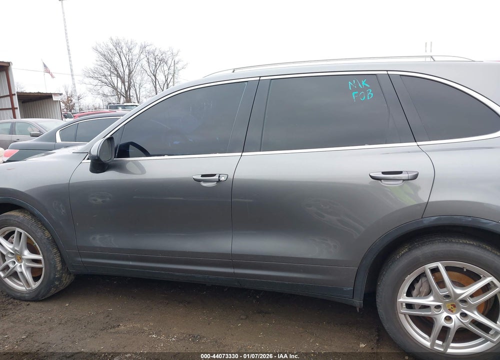 2014 PORSCHE CAYENNE PLATINUM EDITION VIN: WP1AA2A25ELA93941