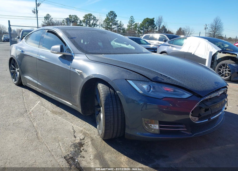 2014 TESLA MODEL S P85 VIN: 5YJSA1H16EFP52030