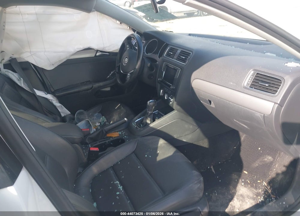 2017 VOLKSWAGEN JETTA 1.4T SE VIN: 3VWDB7AJXHM292628