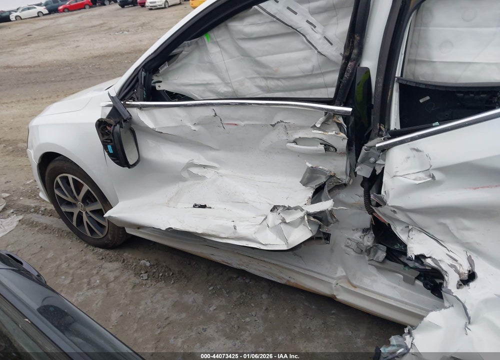 2017 VOLKSWAGEN JETTA 1.4T SE VIN: 3VWDB7AJXHM292628