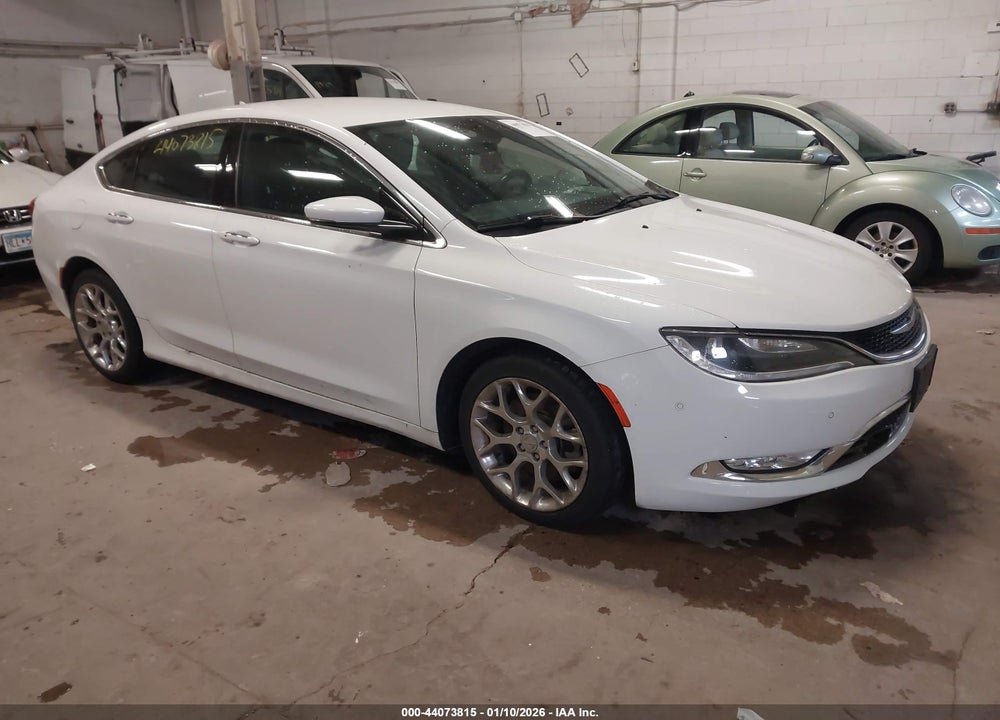2015 CHRYSLER 200 C VIN: 1C3CCCEG5FN523722