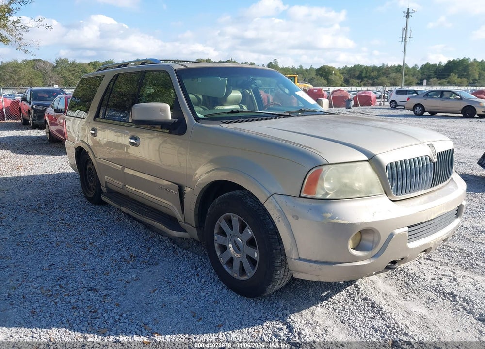 2004 LINCOLN NAVIGATOR VIN: 5LMFU27R24LJ23844