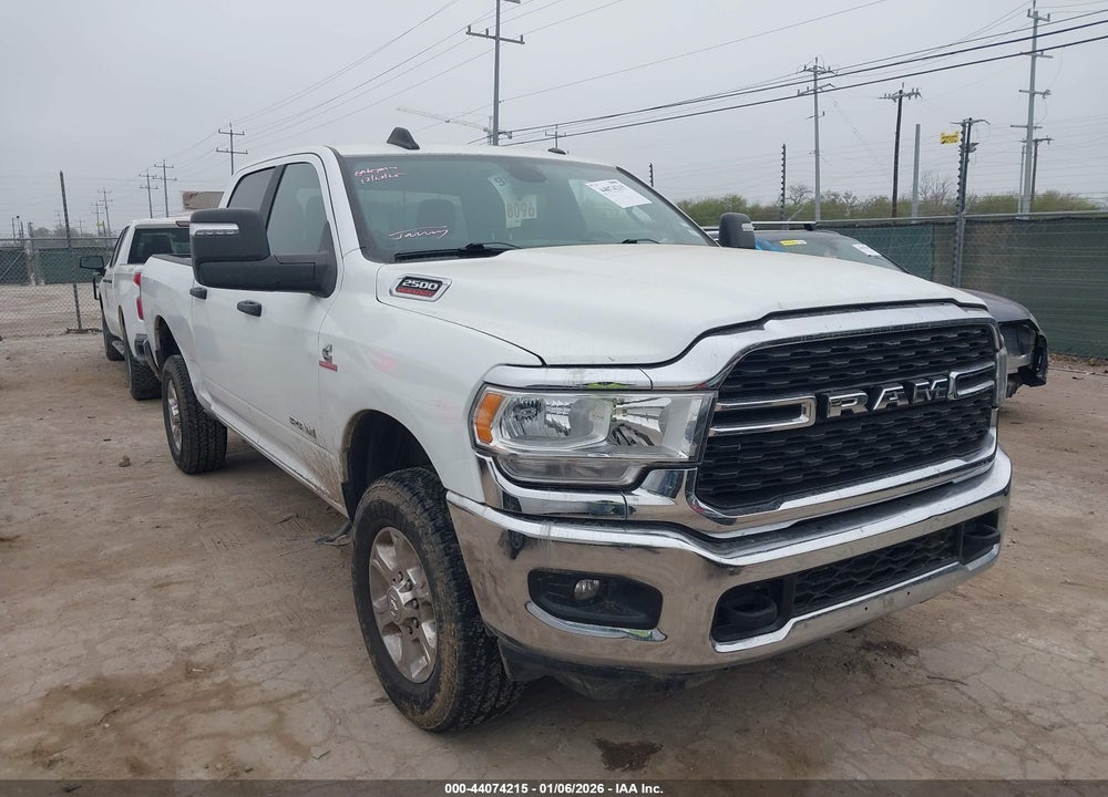 2024 RAM 2500 BIG HORN  4X4 6'4 BOX VIN: 3C6UR5DL7RG157730