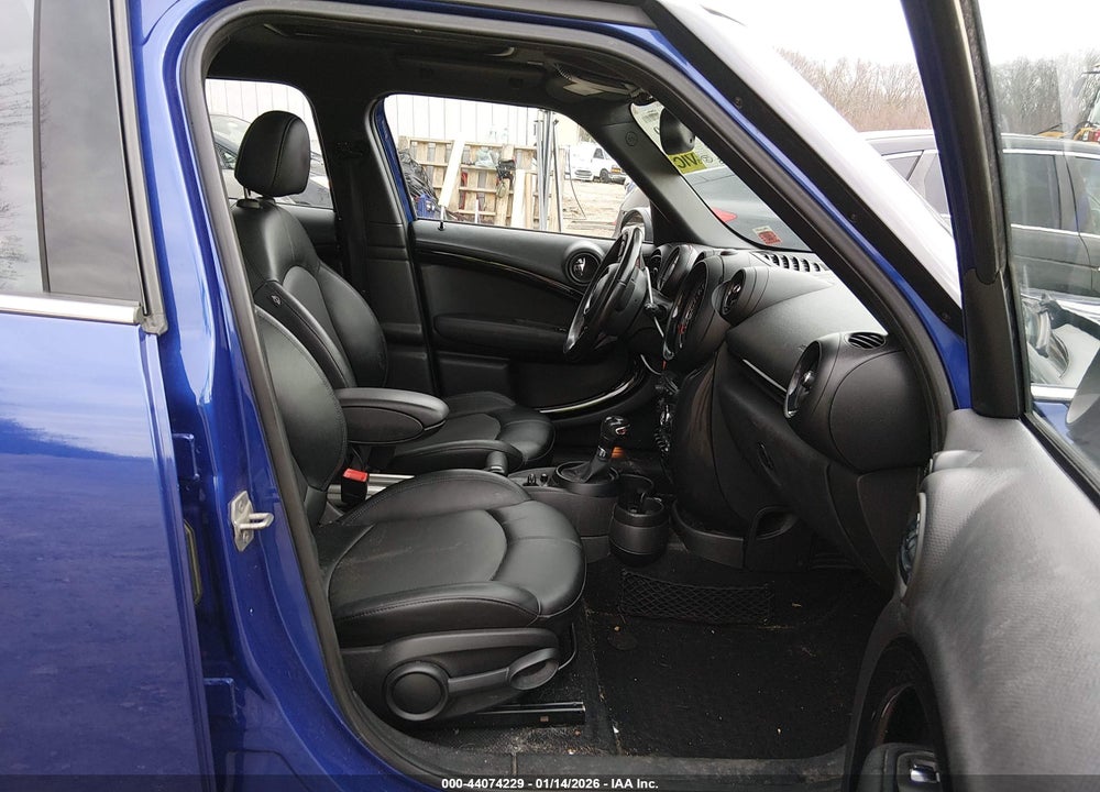 2015 MINI COUNTRYMAN COOPER S VIN: WMWZC5C54FWP42956