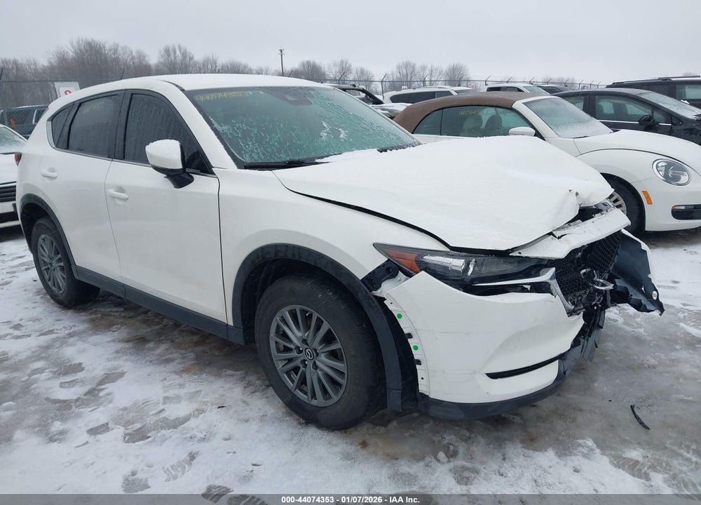 2018 MAZDA CX-5 SPORT VIN: JM3KFBBM1J0306541