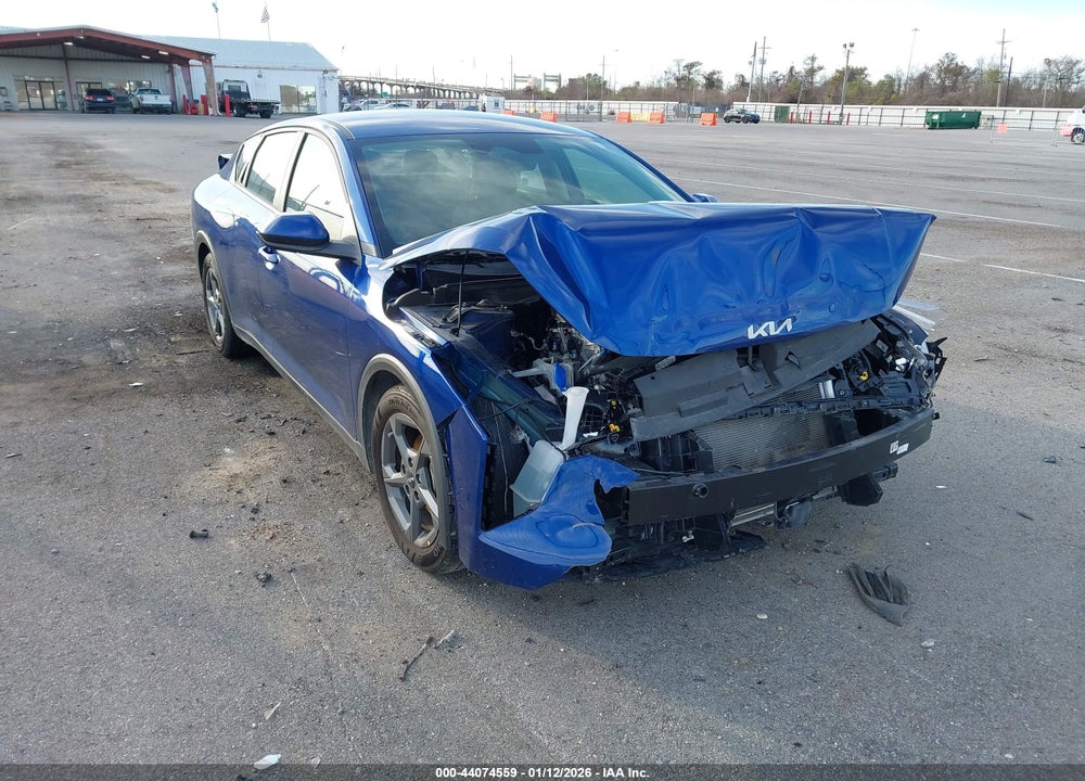 2025 KIA K4 LXS VIN: 3KPFT4DE3SE139242